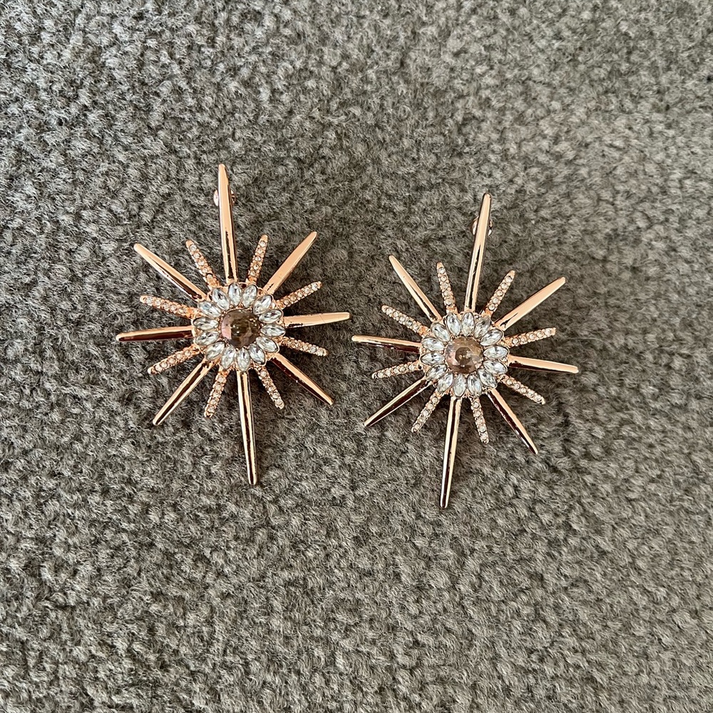 Venus Drop earrings by BaubleBar ✨